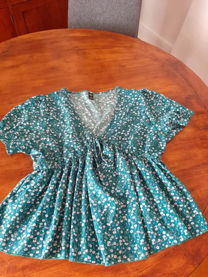 Top shein peplum