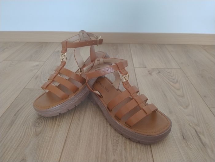 Semelles, pieds nus semelles épaisses - photo numéro 2