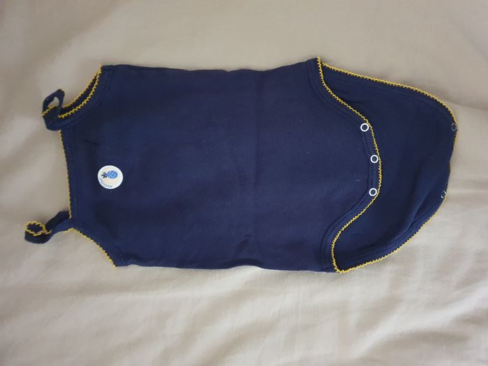 Lot de bodies 12 mois - photo numéro 10