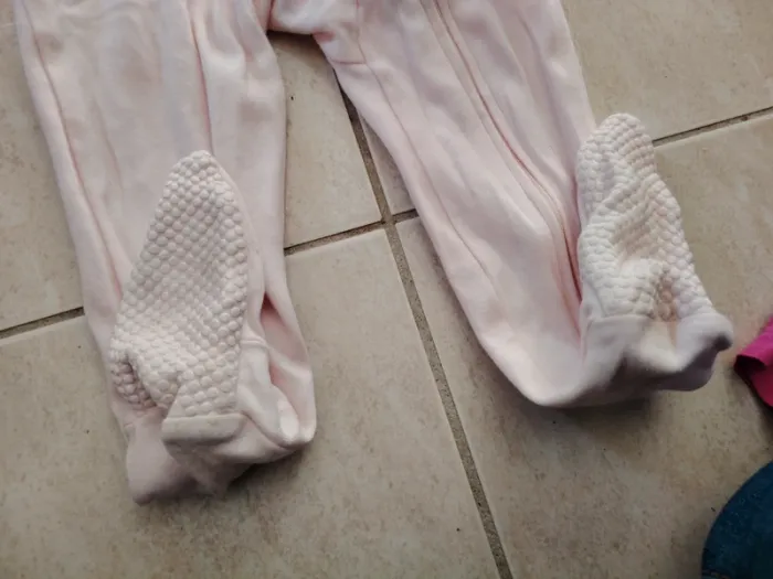 Pyjama une pièce - photo numéro 2