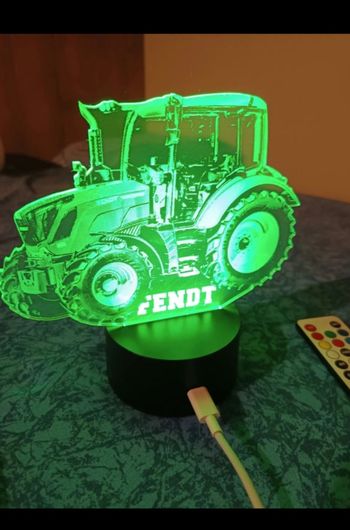 Veilleuse enfant, lampe 3D tracteur Fendt