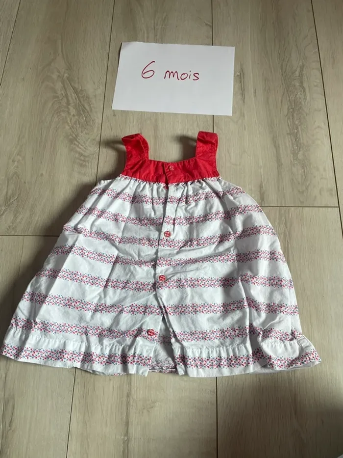Robes 6 mois - photo numéro 3