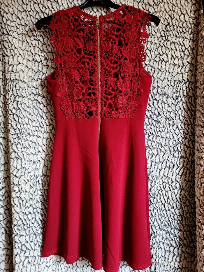 Robe bordeau - photo numéro 2