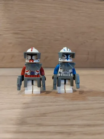 Figurines type lego Commandants Clones Rex et Fox star wars