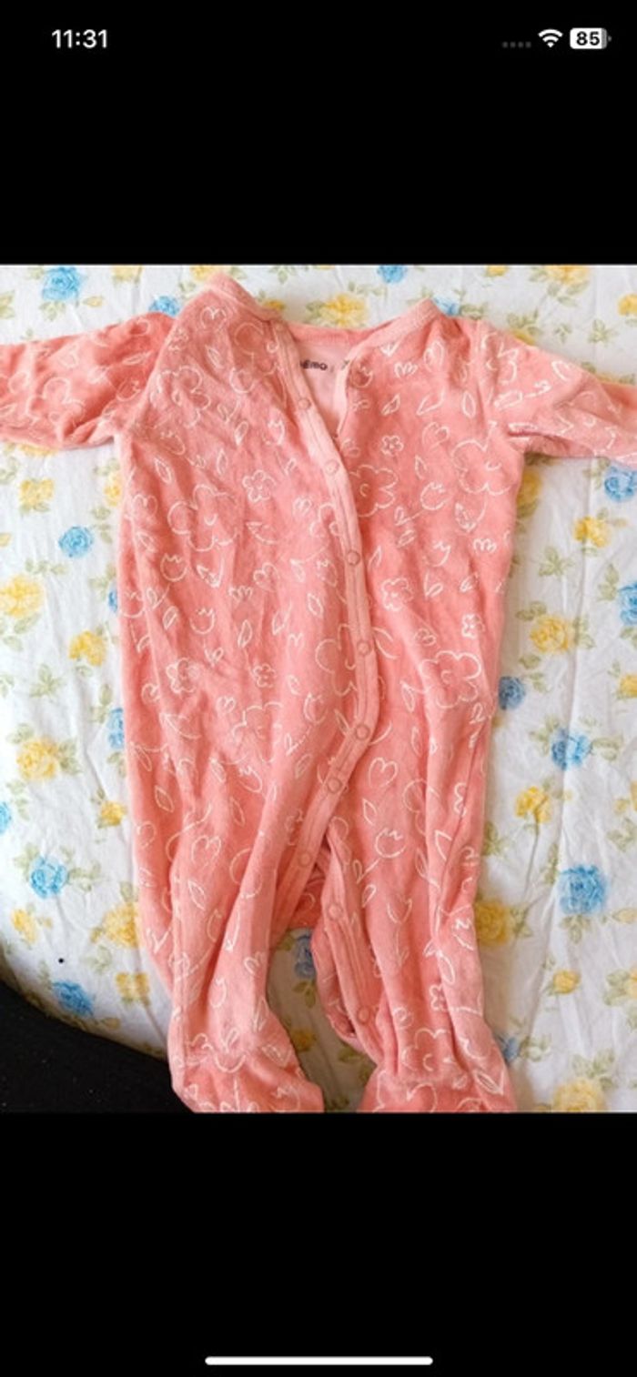 Lot de pyjamas 6 mois - photo numéro 6