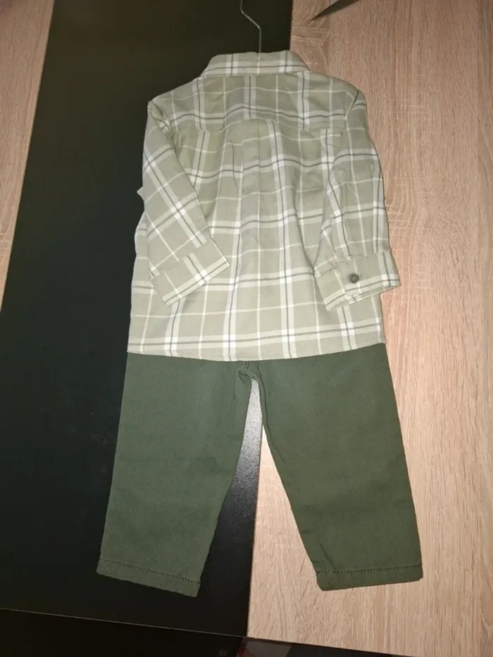 Ensemble vert - photo numéro 3