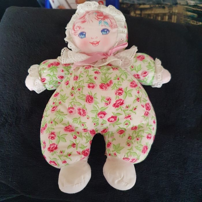 poupée, hochet, doudou,  tissus vintage Mundia parfait état