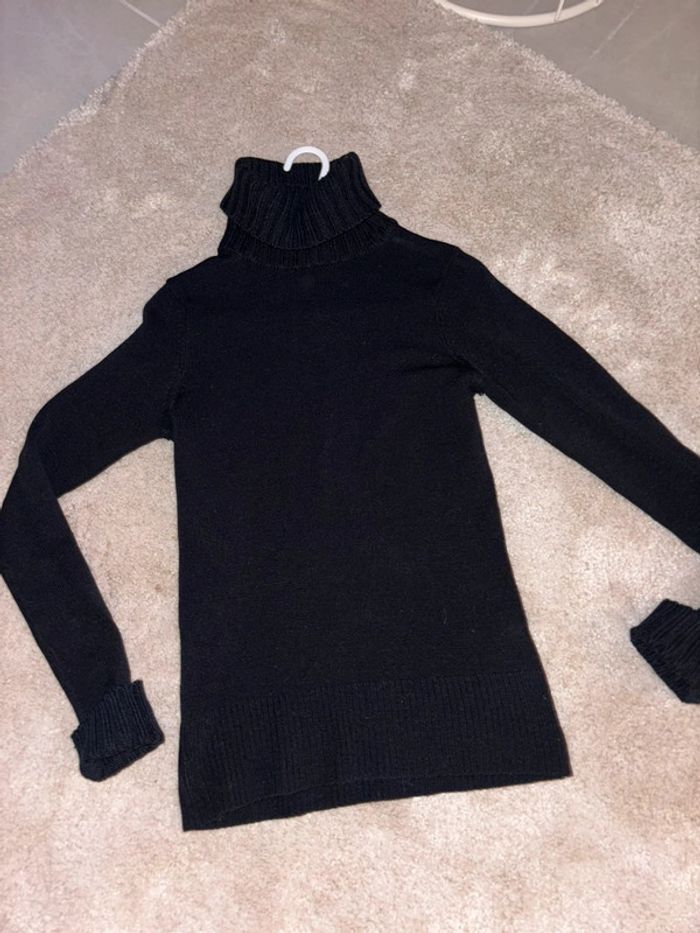 Pull col roulé