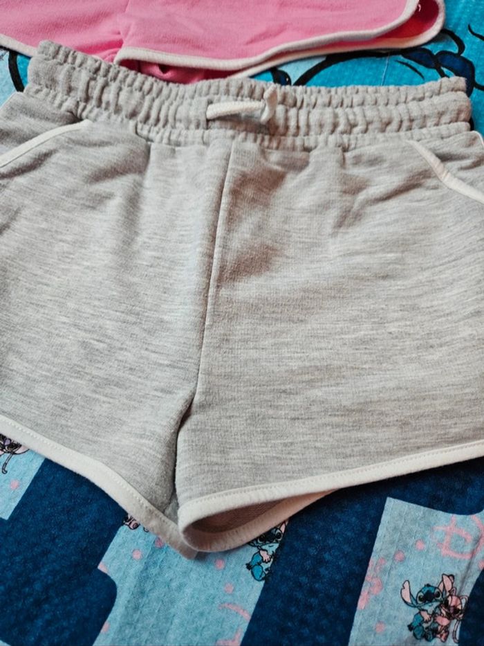 Short fille - photo numéro 3