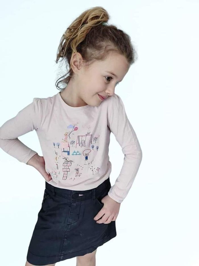 6 ans ensemble teeshirt Sergent major et jupe Okaïdi