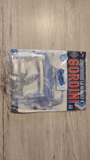 Fascicule complet scellé numéro 65 n°65 Renault R8 Gordini 1/8 1/8ème Eaglemoss Collections #D61