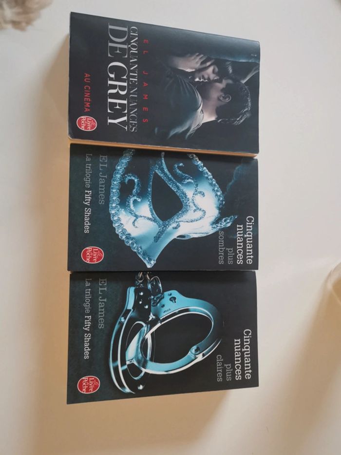 Cinquante nuances de Grey - photo numéro 2