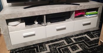 Meuble TV avec tiroirs
