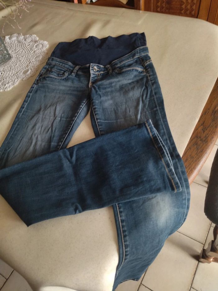 Jean de grossesse Bootcut. Taille 36
