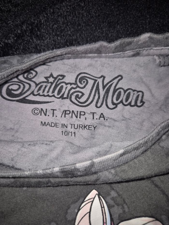 Tee-shirt Sailor moon - photo numéro 3