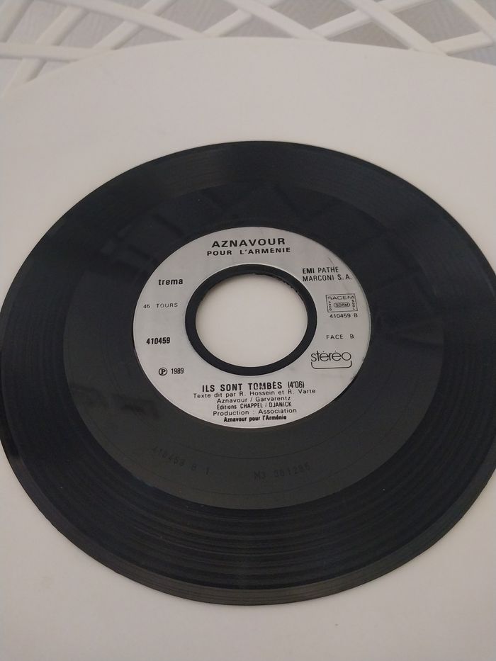 45T Aznavour – Pour toi Arménie (1989) - photo numéro 9