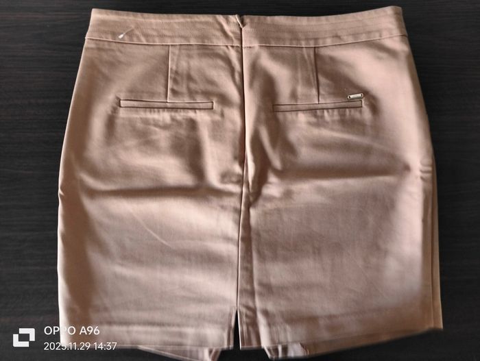 Jupe courte - photo numéro 2