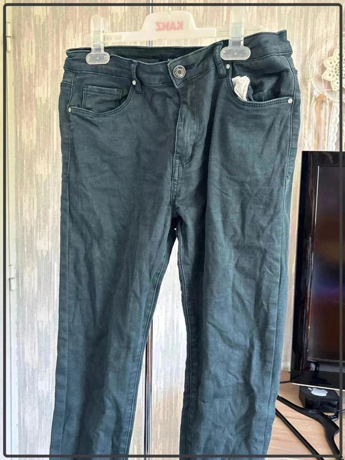Jeans taille 42 marque Nina carter très bon état - photo numéro 2