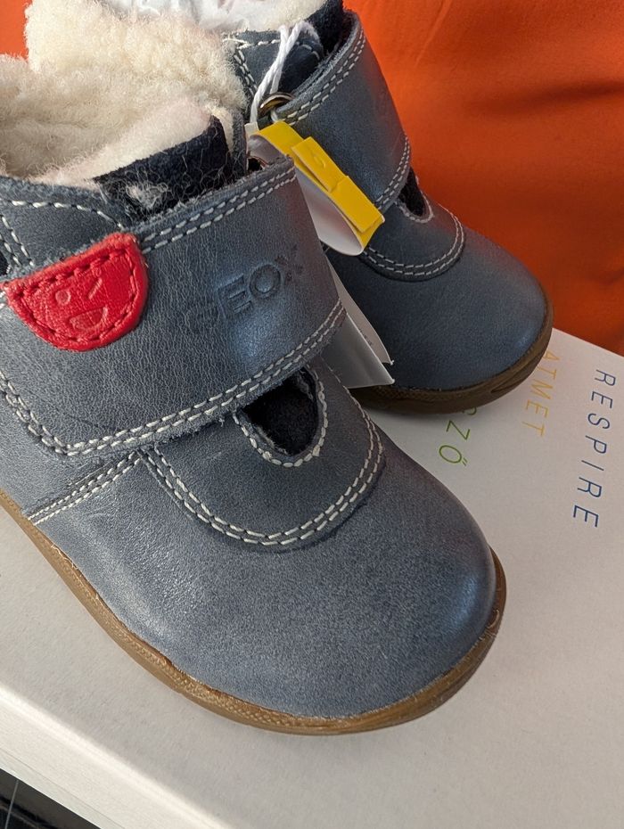 Chaussures tout cuir doux et souple garçon. Chaudes. Taille 21 idéal premier pas. Neuf. Geox - photo numéro 9