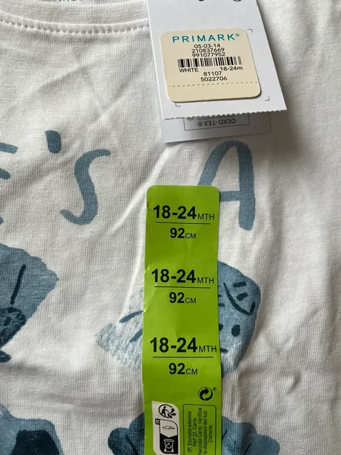 T-shirt neuf - photo numéro 2