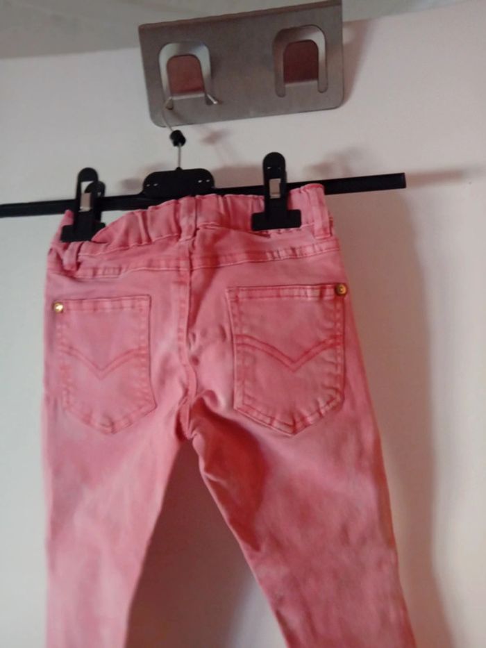 Joli pantalon rose. 3 ans - photo numéro 8