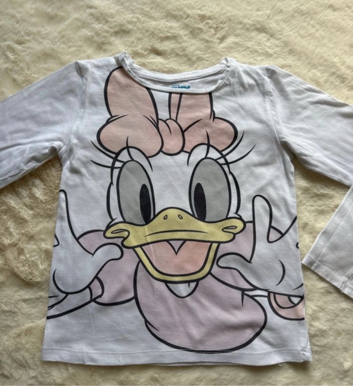 T-shirt Disney taille 5-6 ans