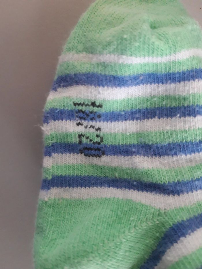 Lot 13 paires de chaussette 18/20 - photo numéro 2