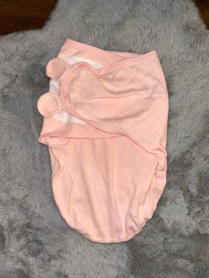 Couverture d’emmaillotage rose - Des la naissance