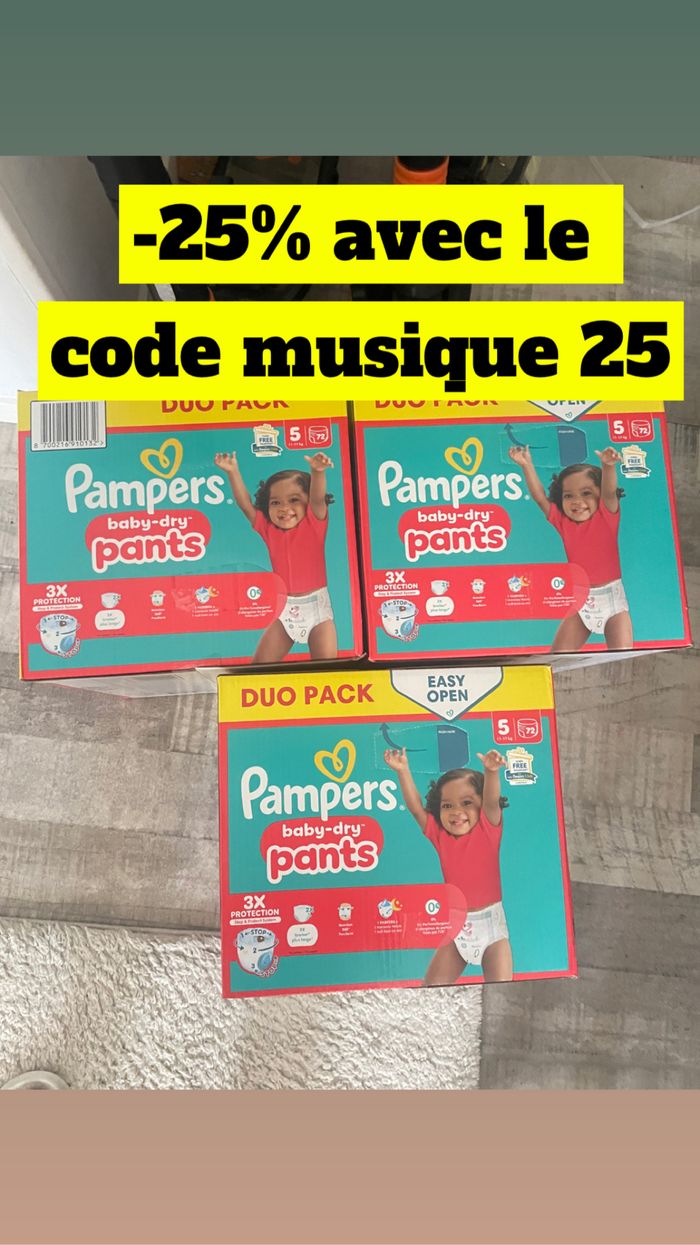 Trois cartons de couches culottes taille 5