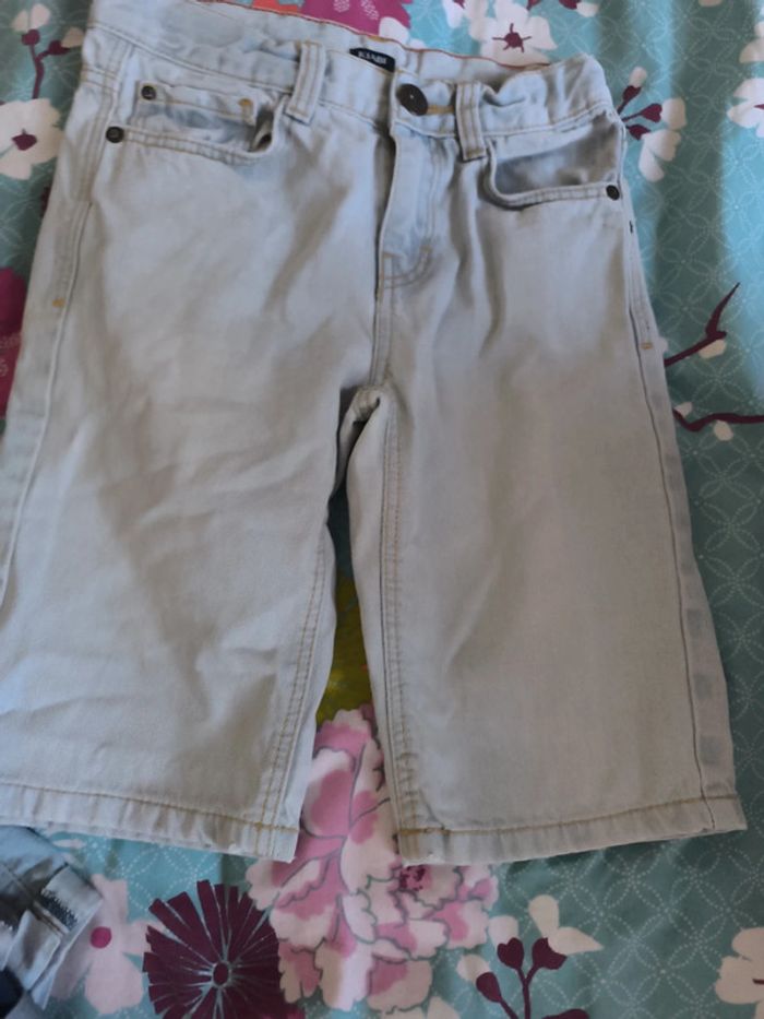 Lot de 2 shorts et 1 bermuda 8 ans - photo numéro 6