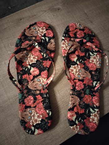 Tong femme 40 neuves