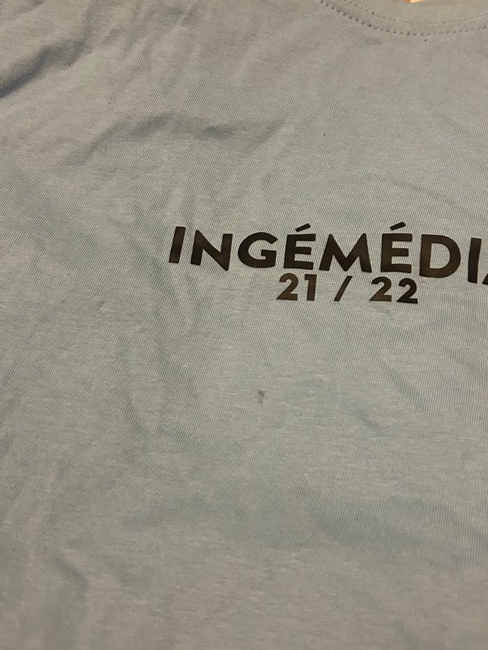 T-shirt bleu ciel Motif dans le dos - photo numéro 5