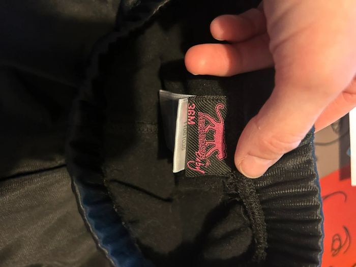 Ensemble  jogging airness taille 36moi - photo numéro 4