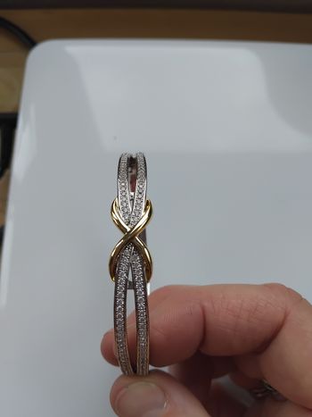 Bracelet fantaisie neuf