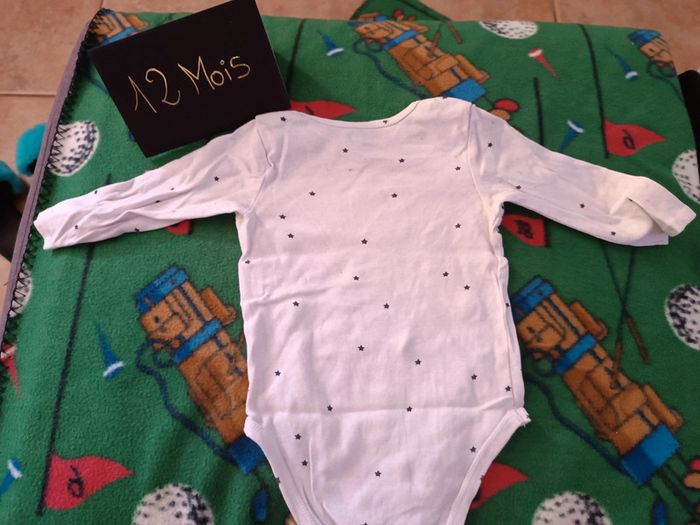 Body 12 MOIS - photo numéro 2