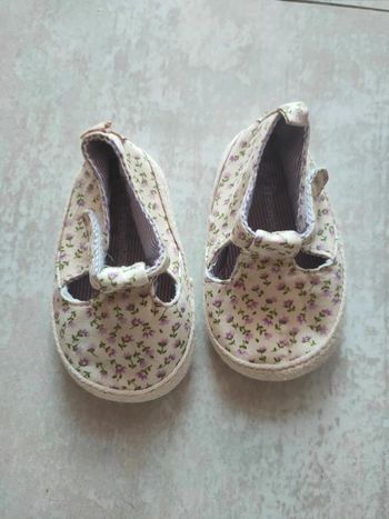 Chaussures a scratch T 15