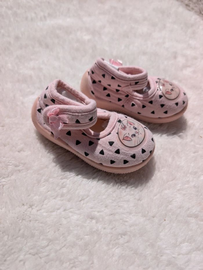 Chaussons marie le chat t 20 - photo numéro 2