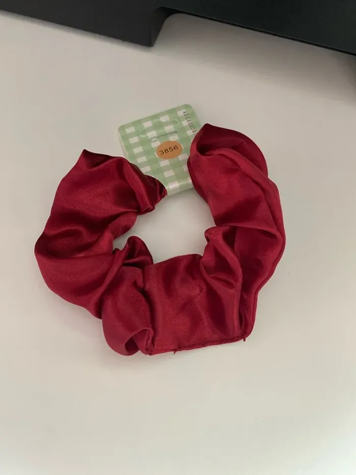 Chouchou matière satinée bordeaux