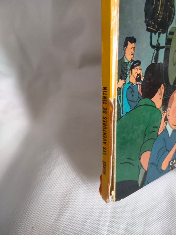 Bande dessinée Tintin Les bijoux de la Castafiore - photo numéro 7