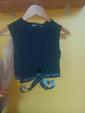 Petit croc top Terranova taille M