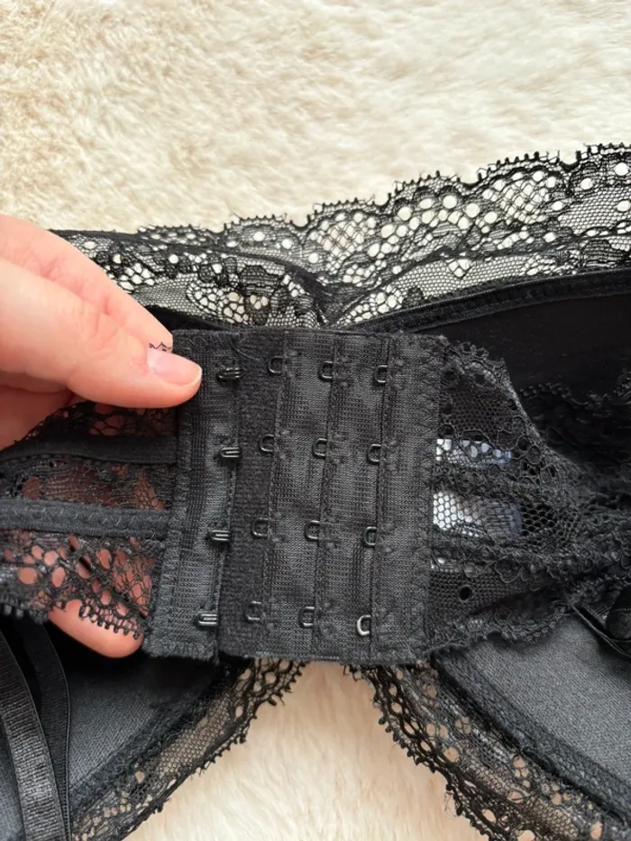 Soutien gorge - photo numéro 3