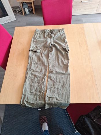 Cargo kaki