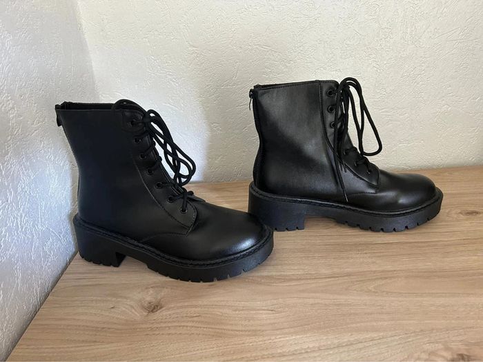 💥 Bottines noires style militaire 💥 - photo numéro 3