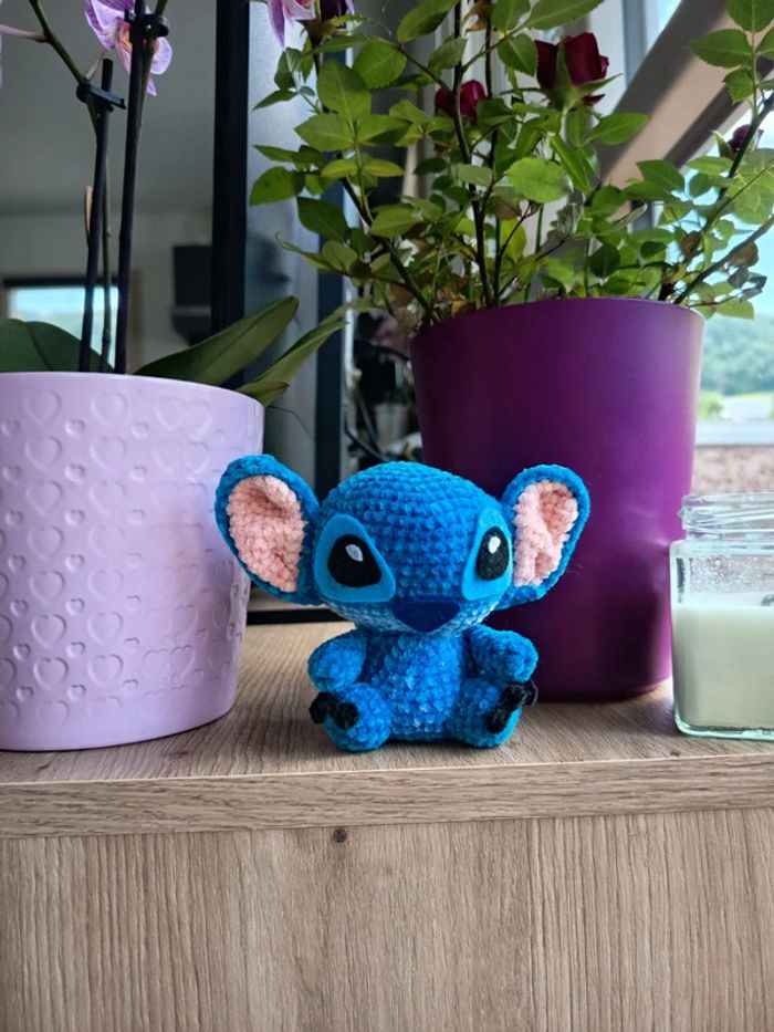 Peluche stitch Disney crochet neuf - photo numéro 2