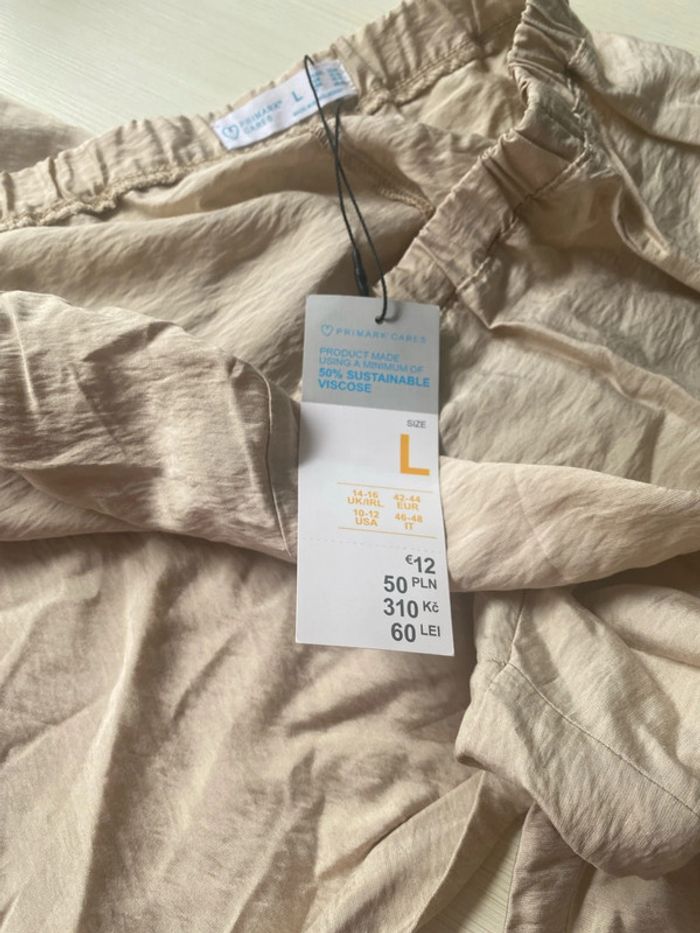 Pantalon neuf - photo numéro 4