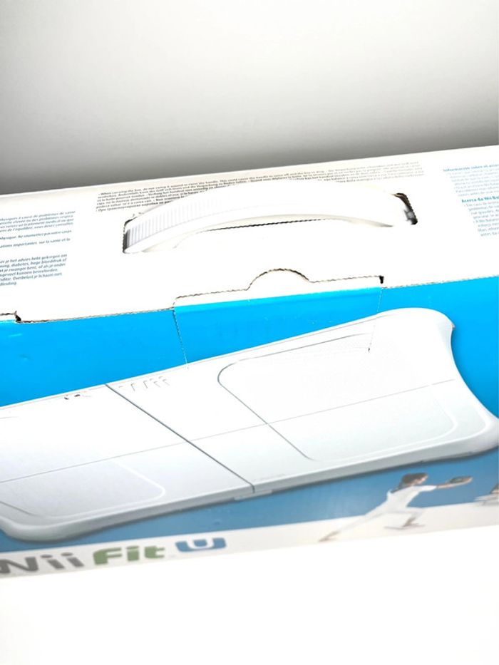 Pack Nintendo Wii U : Wii Fit U neuf - photo numéro 10