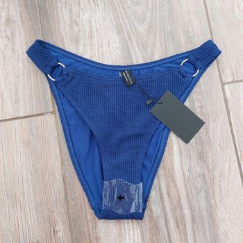 Bas de maillot de bain bleu gaufré avec anneaux dorés - Taille 38/40 South beach