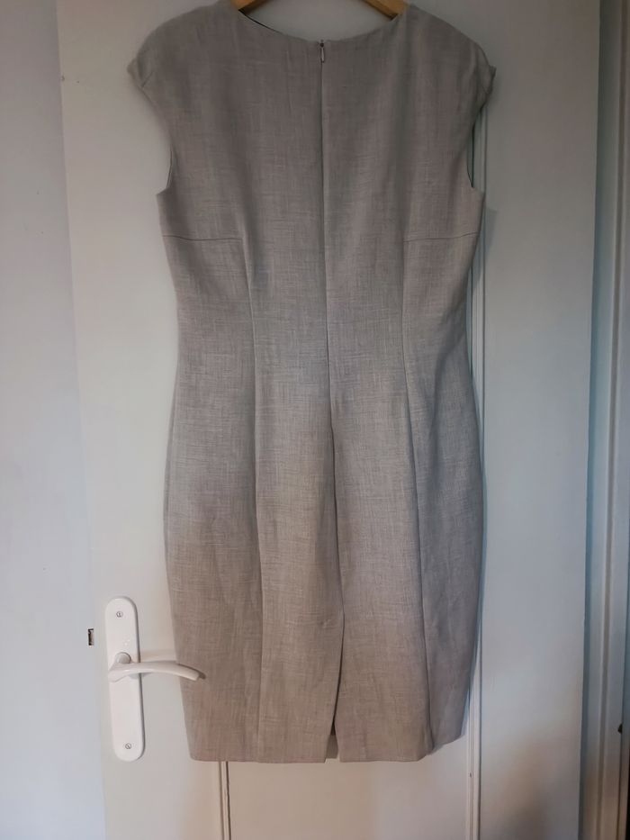 Robe Zara grise très bon état taille 40