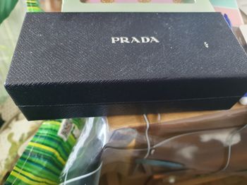 Etui lunette prada