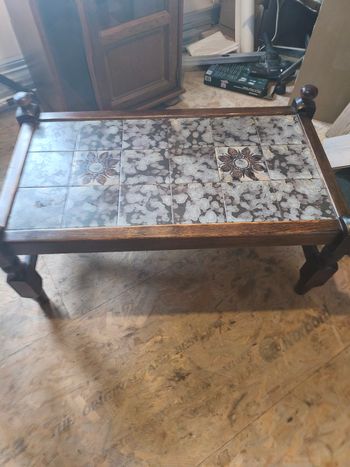 TABLE BASSE DE SALON EN CHENE